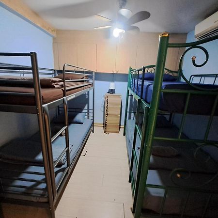 Sura Hostel Bangkok Near Mrt Phra Ram 9 المظهر الخارجي الصورة
