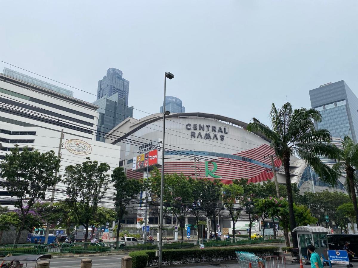 Sura Hostel Bangkok Near Mrt Phra Ram 9 المظهر الخارجي الصورة